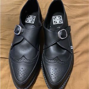 TUK Pointed Buckle Creepers